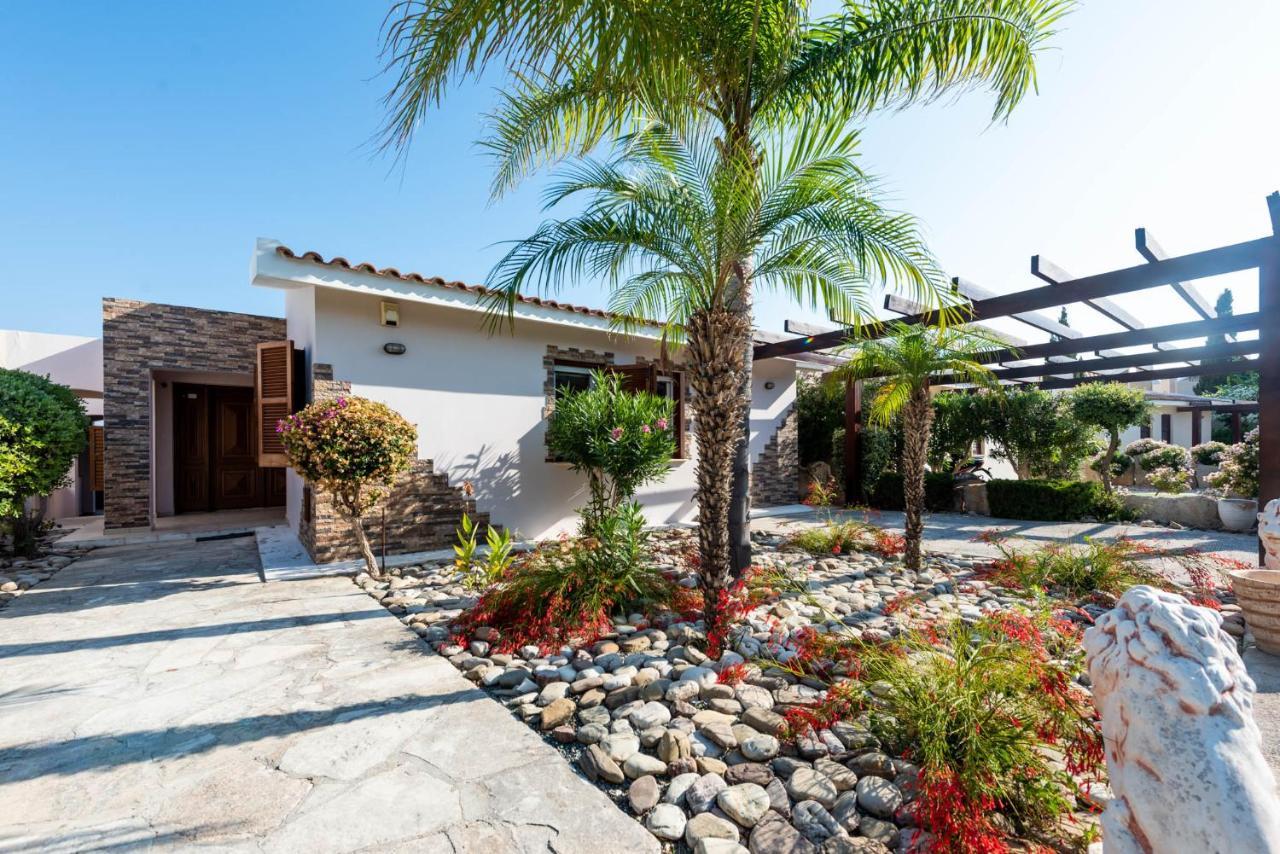 Tequila Sunrise By Ezoria Villas Coral Bay Zewnętrze zdjęcie